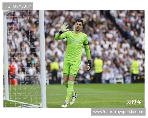 库尔图瓦扑救关键单刀，皇马门神屡救险局